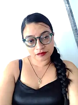 Snapshot of SOFI__10 chatting on April 19, 6:10 pm SOFI 10 online show from April 19, 6:10 pm