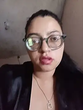 Snapshot of SOFI__10 chatting on May 12, 11:05 am SOFI 10 online show from May 12, 11:05 am