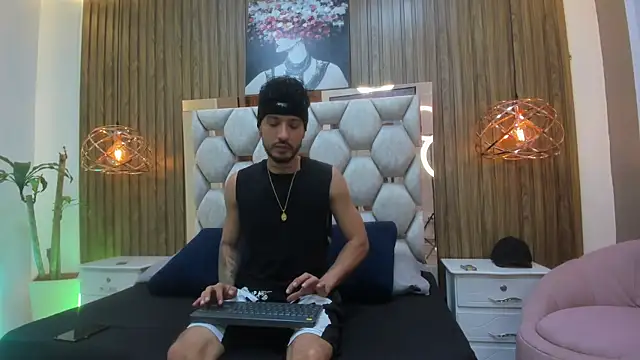 denis winslow online show from April 21, 7:20 pm