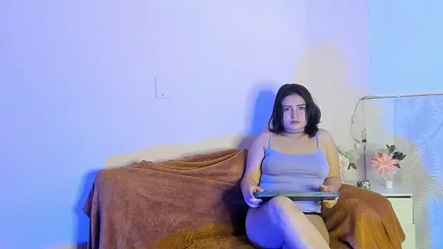 Nessa blair online show from April 13, 4:05 am