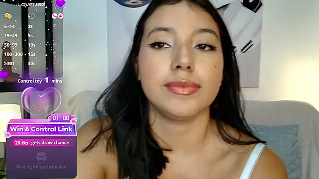 Snapshot of Luna_Ferrer10 chatting on June 8, 1:28 am Luna Ferrer10 online show from June 8, 1:28 am