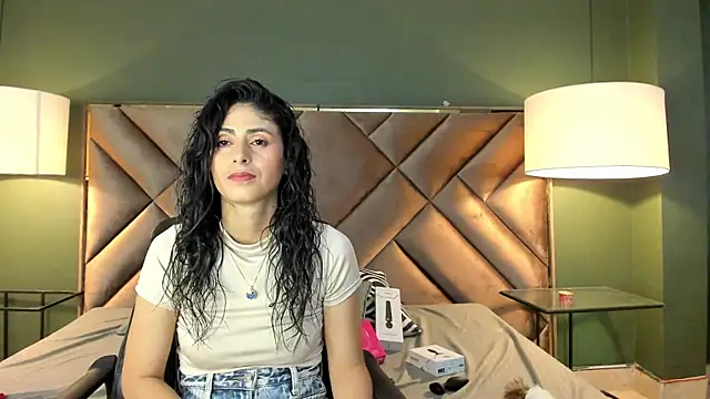 elizabeth santos1 online show from July 3, 11:00 pm