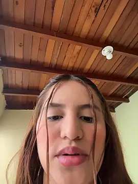 ViankaRose online show from April 19, 12:39 pm