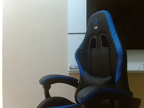 pocahontasbrasil online show from April 16, 10:01 pm