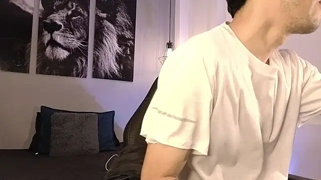Zack isback online show from April 23, 7:37 pm