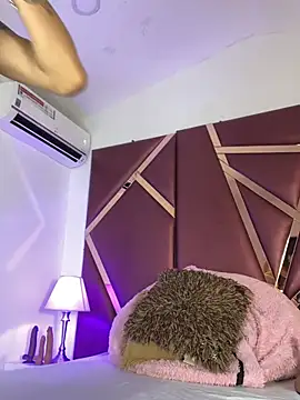 ZoeHarpers online show from July 1, 12:27 pm