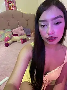 Miakittyyy online show from April 22, 2:13 pm