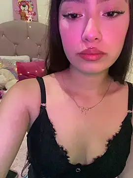 Miakittyyy online show from April 19, 2:40 pm