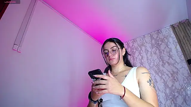Miss Merlin  online show from April 19, 4:24 am