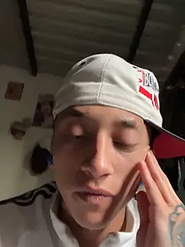 Aaron Brink  online show from April 22, 10:49 pm