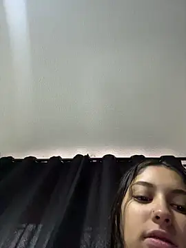 Snapshot of Lucyfer-fire chatting on April 21, 11:06 am Lucyfer-fire online show from April 21, 11:06 am