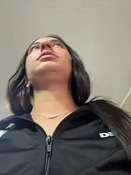 Snapshot of Lucyfer-fire chatting on May 6, 11:14 am Lucyfer-fire online show from May 6, 11:14 am