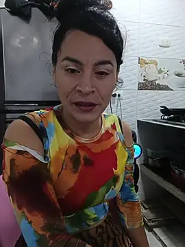 Snapshot of zamara_and_erik chatting on July 13, 10:58 am zamara and erik online show from July 13, 10:58 am