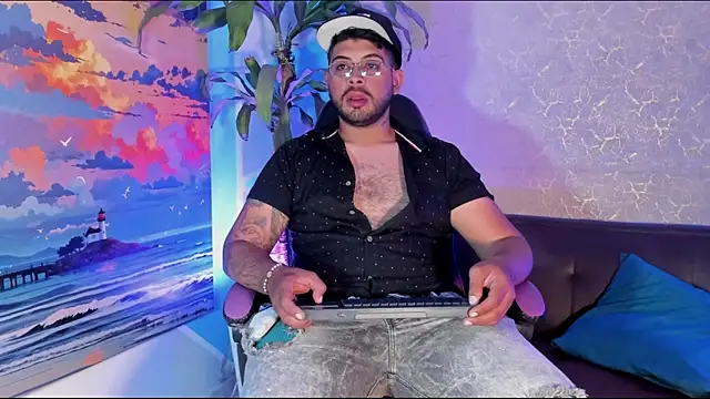 Im Axiel online show from April 17, 12:46 am