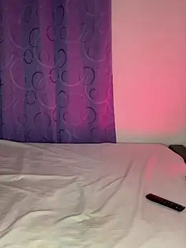 Snapshot of Camil_7w7 chatting on July 3, 7:59 am Camil 7w7 online show from July 3, 7:59 am