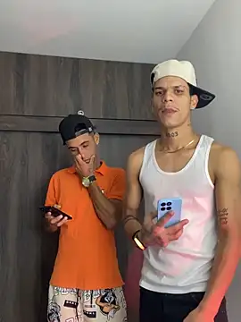 sintabusexo01 online show from April 10, 4:08 am