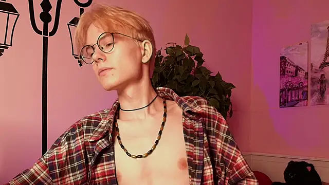 Liam Blair online show from April 15, 5:46 am