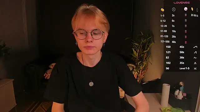 Liam Blair online show from April 22, 5:36 am