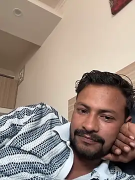 newdelhiBOY  online show from May 31, 9:15 am