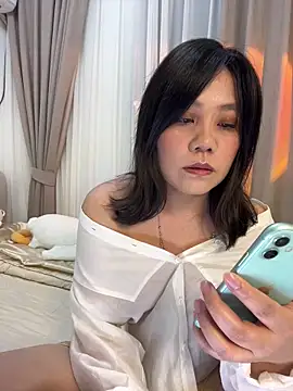 Feifei123521 online show from April 12, 3:59 pm