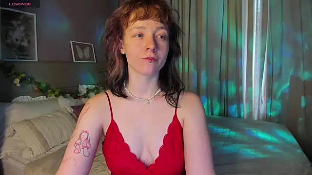Ricki Bloom online show from May 13, 9:49 am