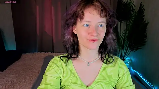 Ricki Bloom online show from April 28, 9:14 am