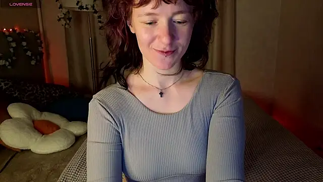Ricki Bloom online show from May 11, 2:45 pm
