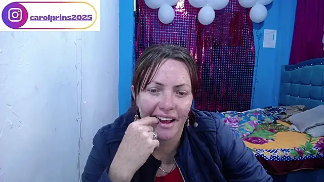 carolinhe26 online show from April 17, 1:36 pm