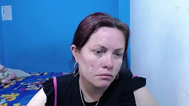 Snapshot of carolinhe26 chatting on July 9, 9:14 pm carolinhe26 online show from July 9, 9:14 pm