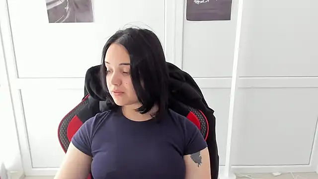 Snapshot of Caroline_cutte chatting on May 30, 9:48 am Caroline cutte online show from May 30, 9:48 am
