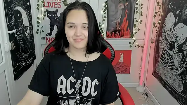 Snapshot of Caroline_cutte chatting on June 26, 7:14 am Caroline cutte online show from June 26, 7:14 am