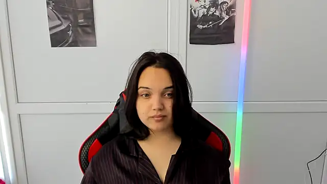 Snapshot of Caroline_cutte chatting on May 23, 6:56 am Caroline cutte online show from May 23, 6:56 am