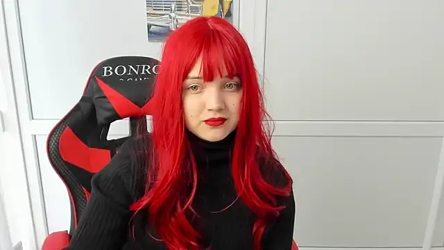 Snapshot of Caroline_cutte chatting on April 12, 7:00 am Caroline cutte online show from April 12, 7:00 am