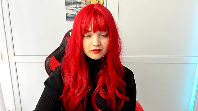 Snapshot of Caroline_cutte chatting on April 11, 7:05 am Caroline cutte online show from April 11, 7:05 am