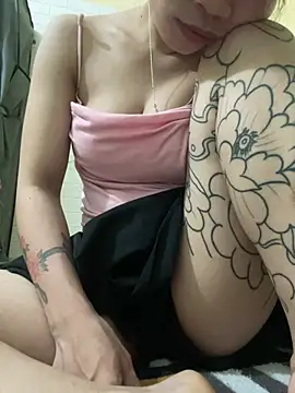 Neo-baby online show from April 18, 7:40 pm