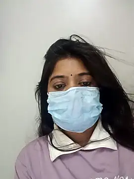 dearmona00 online show from May 24, 7:47 pm