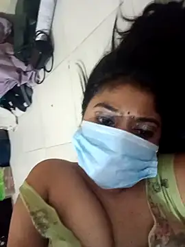 dearmona00 online show from June 11, 11:46 pm