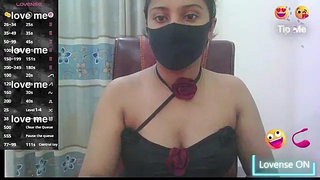 Snapshot of zareen_approach chatting on July 9, 11:31 am zareen approach online show from July 9, 11:31 am