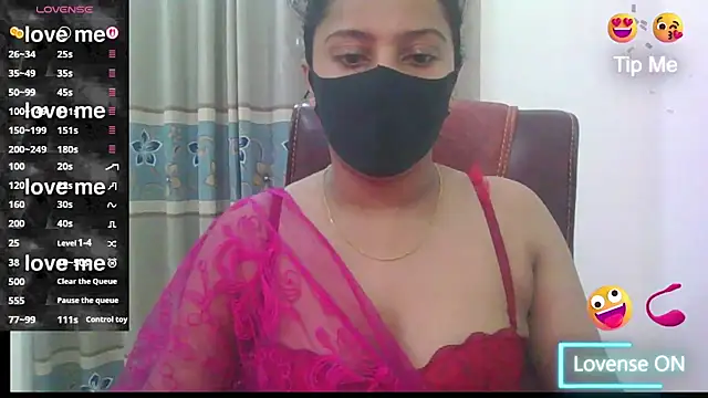 Snapshot of zareen_approach chatting on July 12, 6:09 pm zareen approach online show from July 12, 6:09 pm