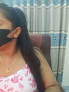 Snapshot of zareen_approach chatting on June 14, 7:48 pm zareen approach online show from June 14, 7:48 pm