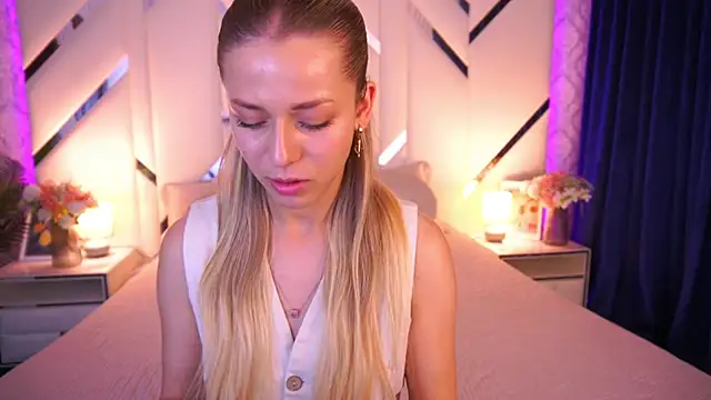 DoveLovee online show from May 25, 2:49 pm