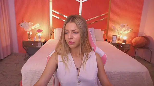 DoveLovee online show from June 12, 6:22 am