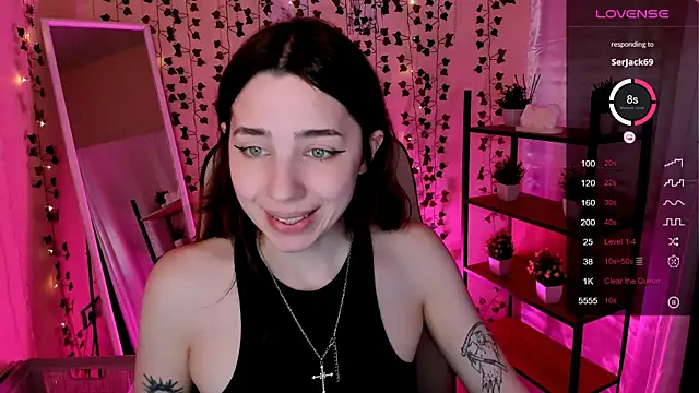 CharliGrace  online show from May 17, 7:30 am
