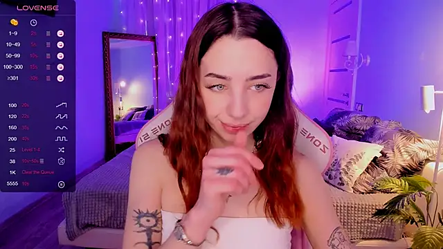 CharliGrace  online show from April 24, 8:27 am