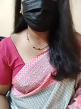 Stephaniee27 online show from May 26, 6:33 am