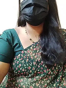 Stephaniee27 online show from May 23, 8:35 am