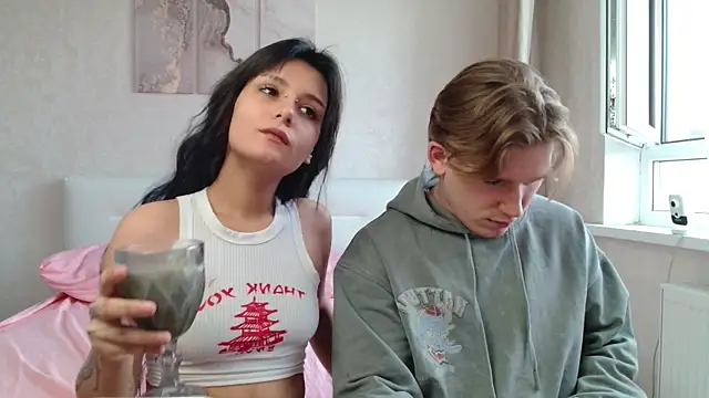 The Slutty Fox online show from June 16, 10:48 am