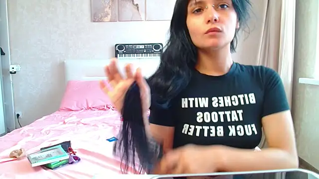 The Slutty Fox online show from June 23, 8:34 am