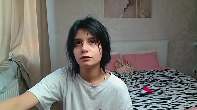 The Slutty Fox online show from August 1, 11:19 am