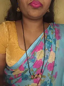 Snapshot of ur_love_kannada1 chatting on June 6, 7:19 pm ur love kannada1 online show from June 6, 7:19 pm